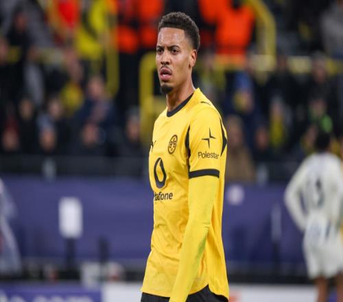 齐麟场内冲,突引争议,微博讽刺裁,365体育,Bet365,365体育注册网址,365体育app,365体育官网,365体育网站,365体育下载